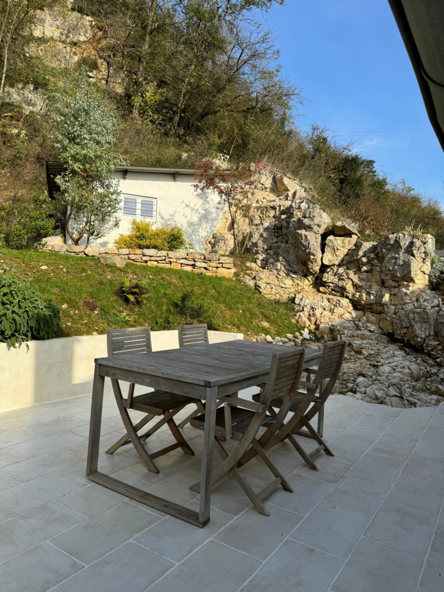 Maison Au Bord De L'Eau Les Roches Rochefort-sur-Nenon Exterior photo